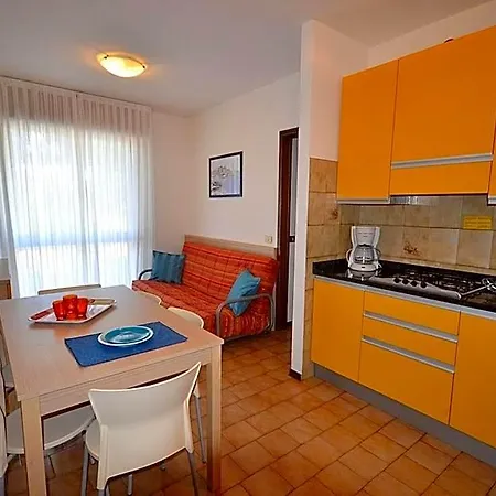 Colourful And Practical Flat In 3* Bibione